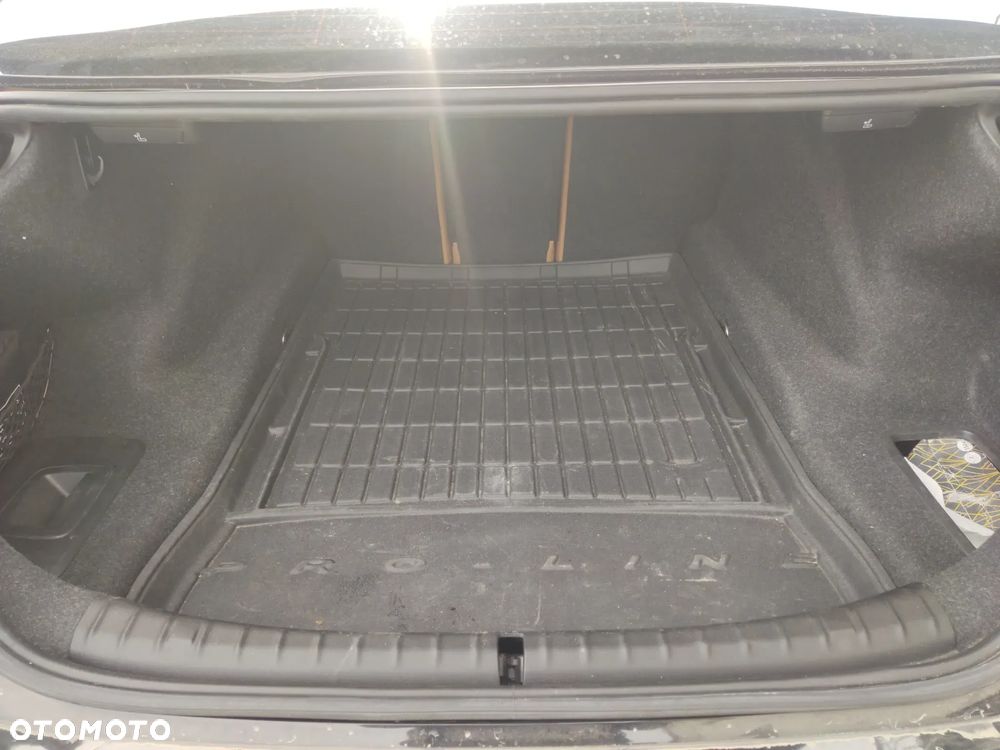 BMW Seria 5 520i mHEV Business Edition sport - 9