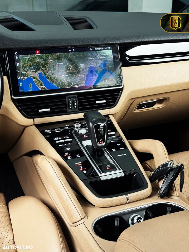 Porsche Cayenne - 14