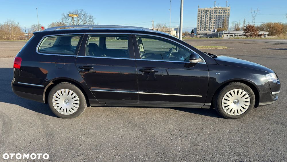 Volkswagen Passat 2.0 FSI Individual - 5