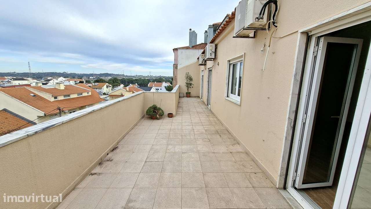 Apartamento T3 com 132m² e 2 amplas varandas Quinta do Conde. - Grande imagem: 4/19