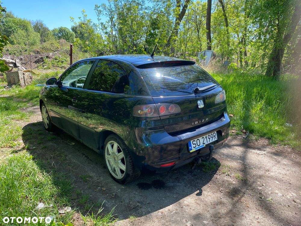 Seat Ibiza SC 1.4 16V Style - 4