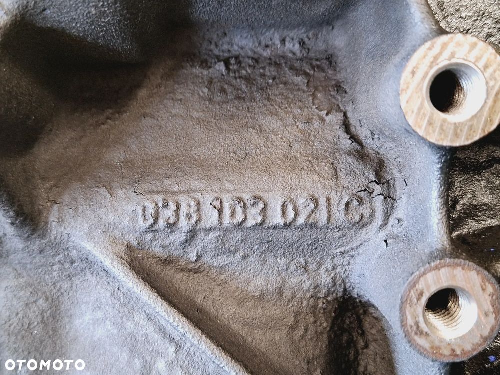 SILNIK AUDI A4 B5 1.9 TDI KOD SILNIKA: ATJ GŁOWICA: 038103373R NR90 - 3