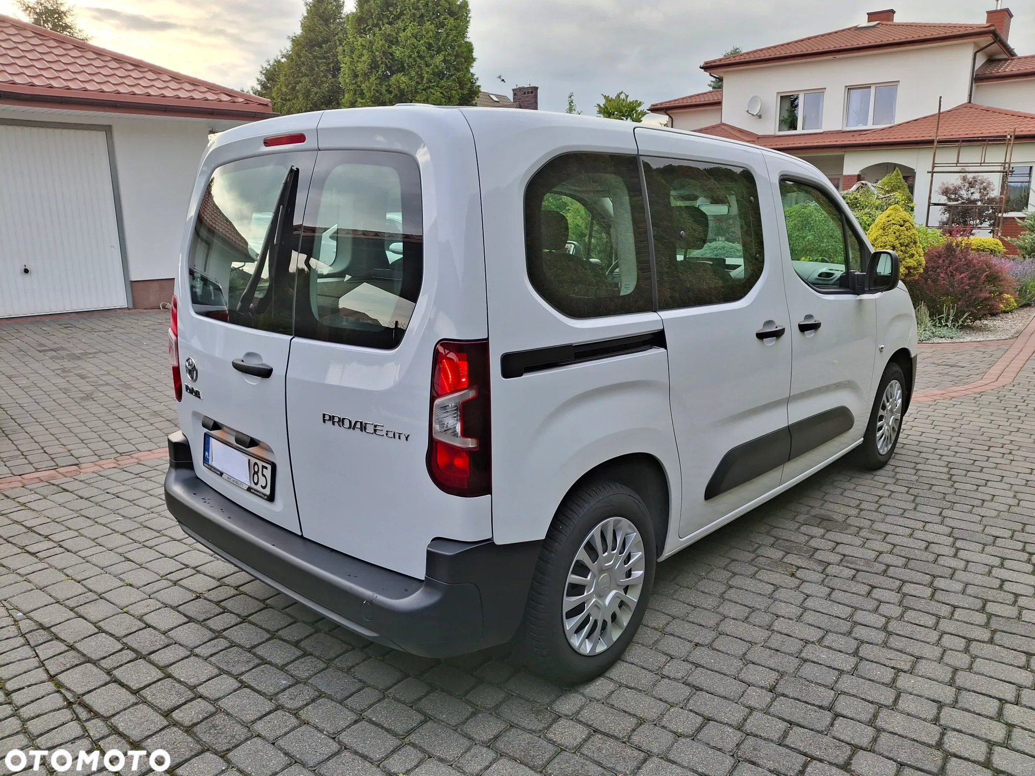 Toyota Proace City Verso 1.5 D-4D Business - 10