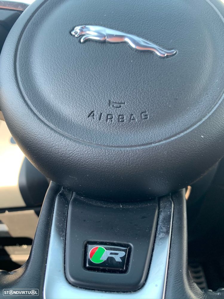 Jaguar E-Pace 2.0 i4D R-Dynamic S - 9
