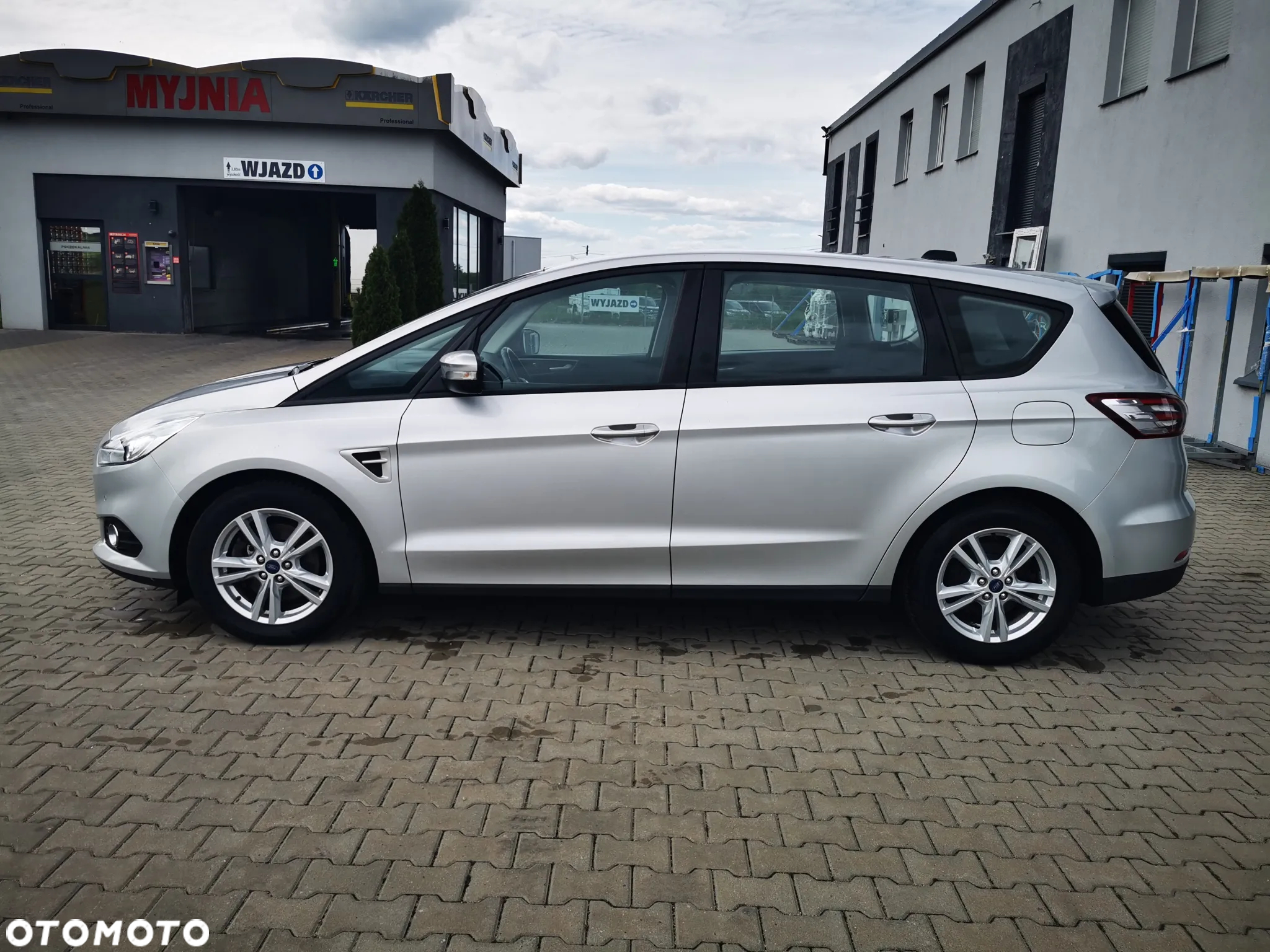 Ford S-Max 2.0 EcoBlue Titanium - 2