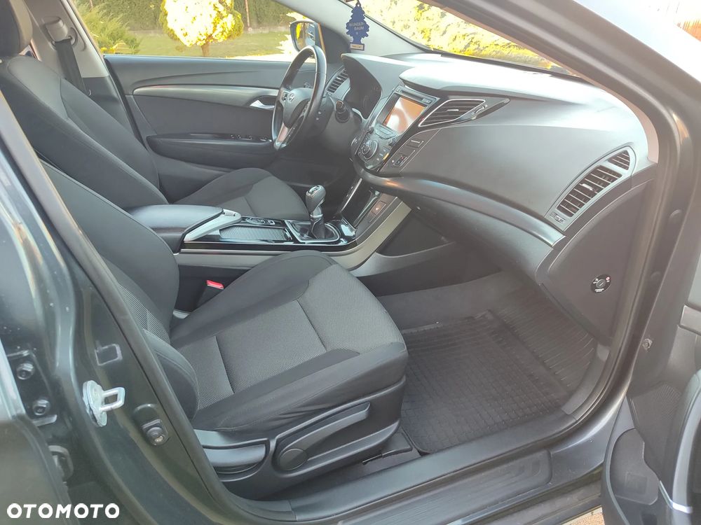 Hyundai i40 1.6 GDI Comfort + - 7