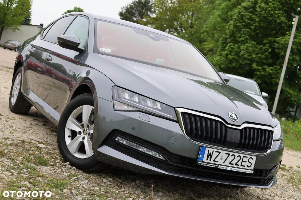 Skoda Superb 2.0 TDI SCR Active DSG - 4