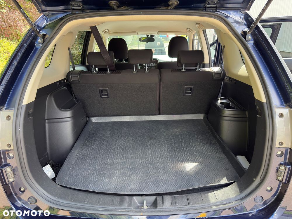 Mitsubishi Outlander 2.2 DID Intense + 4WD - 22