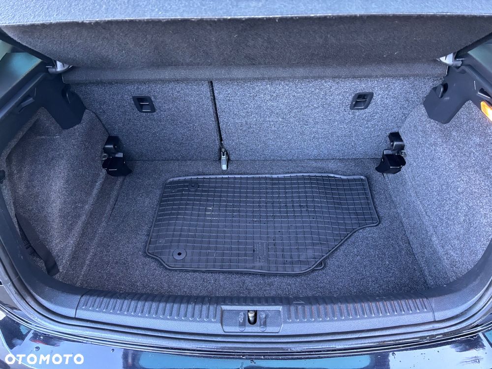 Volkswagen Polo 1.6 TDI DPF Highline - 13