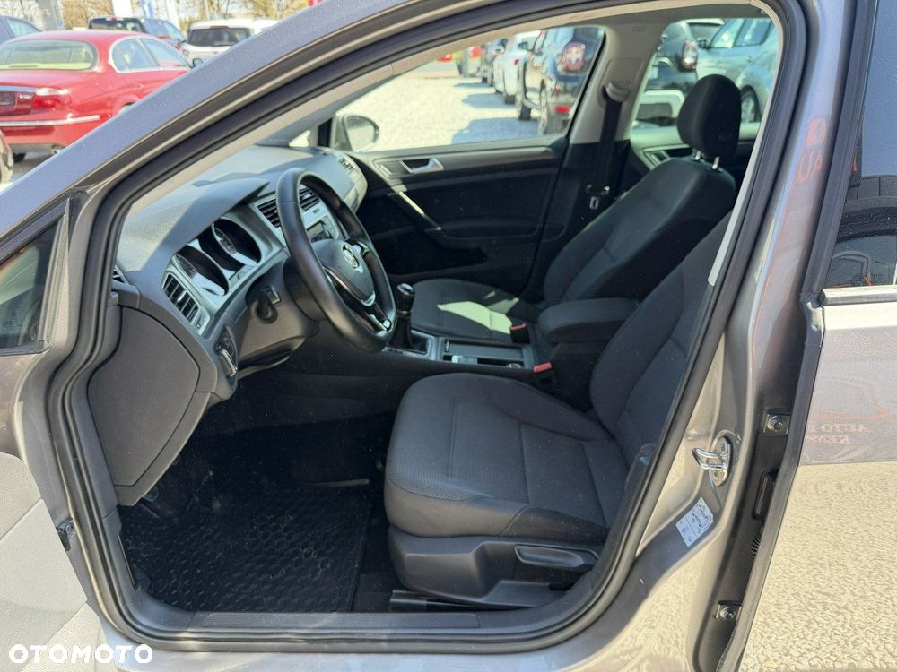 Volkswagen Golf 1.6 TDI BMT Comfortline - 12