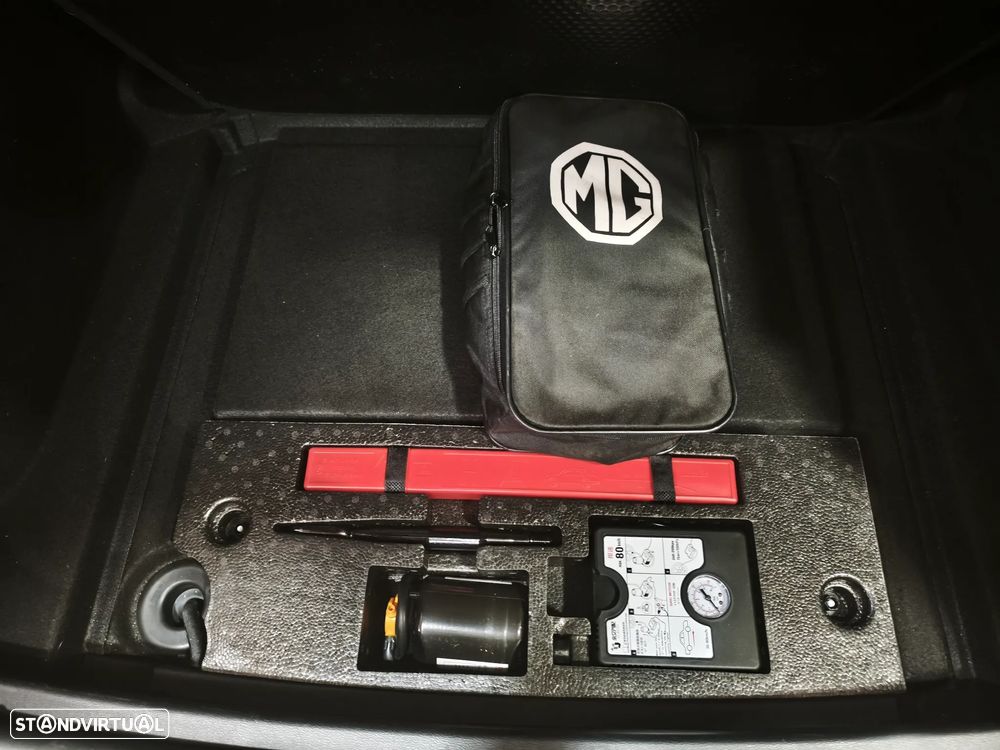 MG MG4 51 kWh Standard - 17