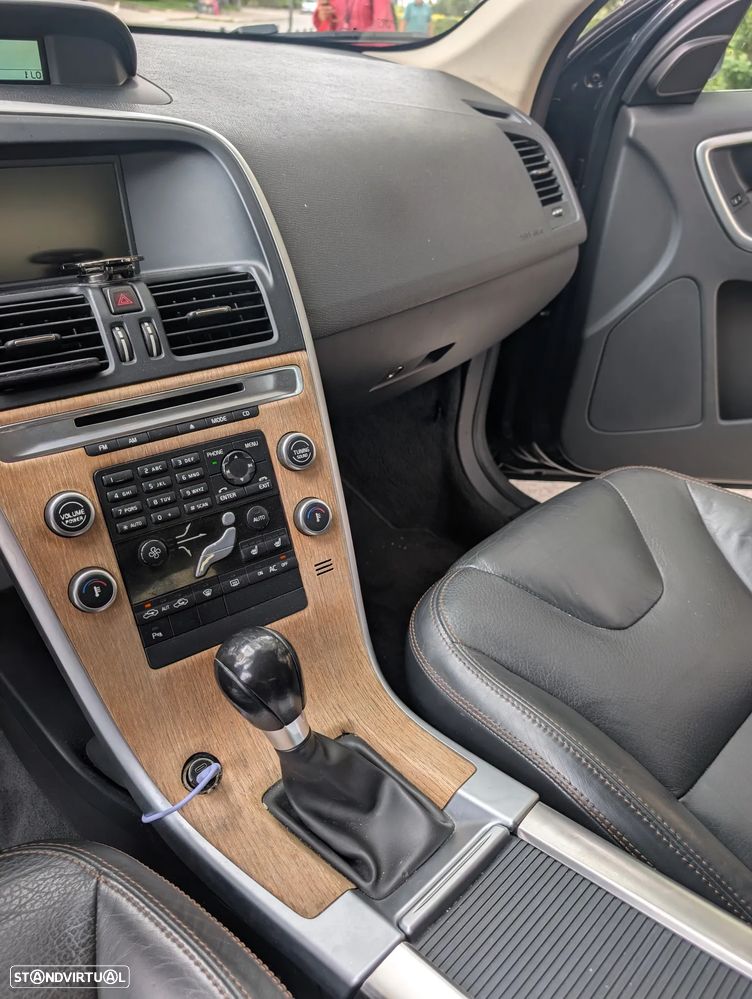 Volvo XC 60 2.0 D3 Drive Summum Start/Stop - 10