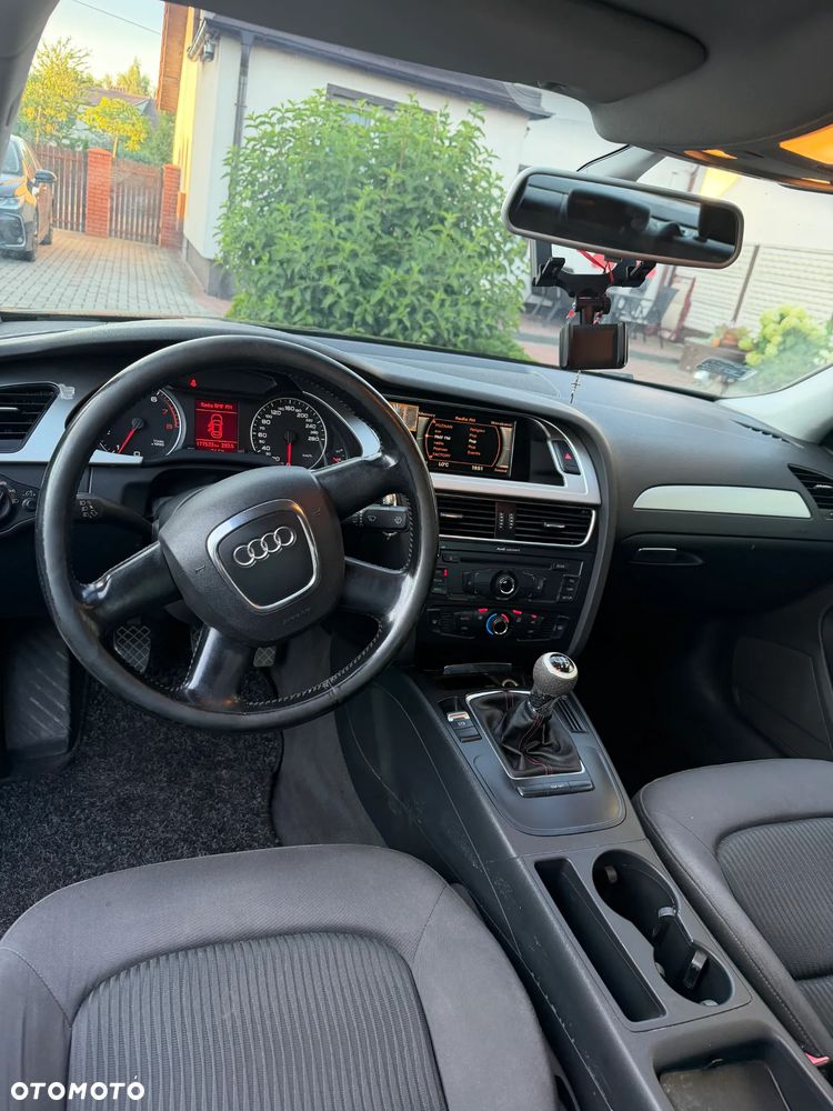 Audi A4 Limousine 1.8 TFSI Ambiente - 19