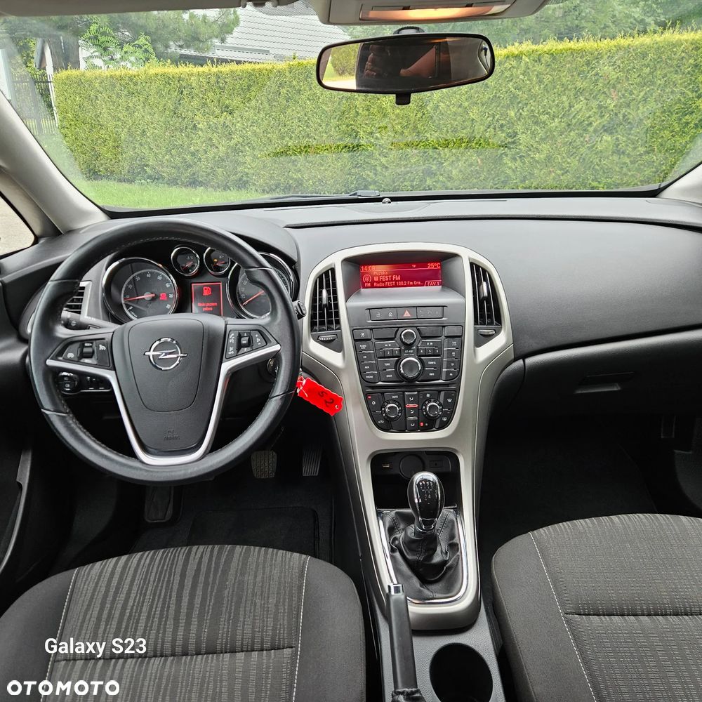 Opel Astra 1.6 Color Edition - 21