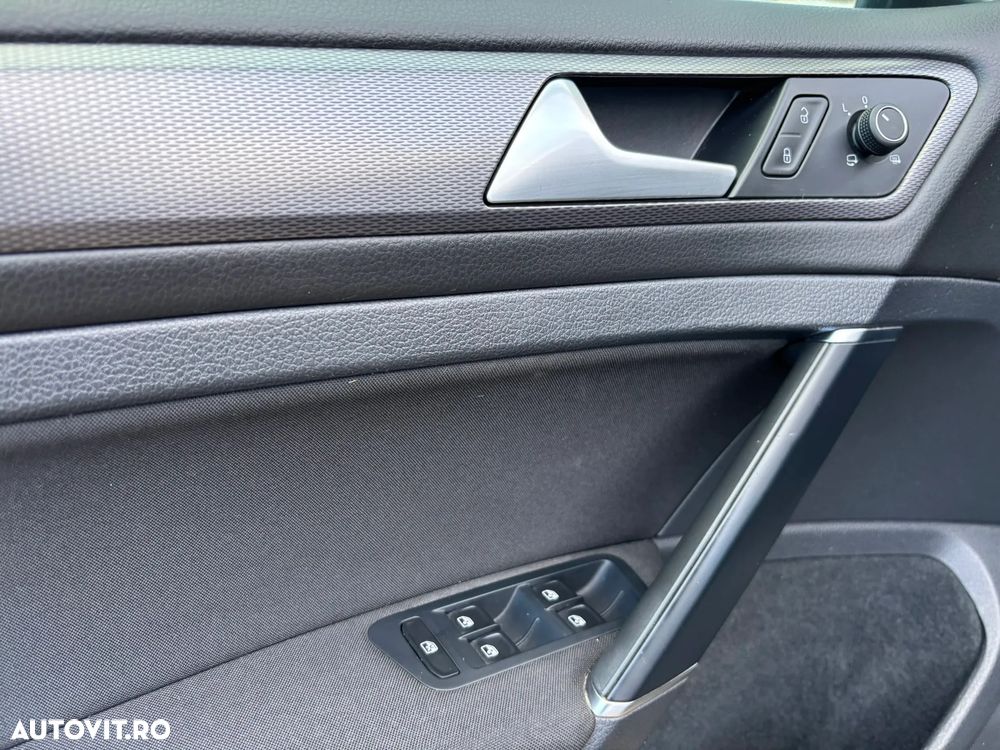 Volkswagen Golf 1.2 TSI BlueMotion Technology Lounge - 27