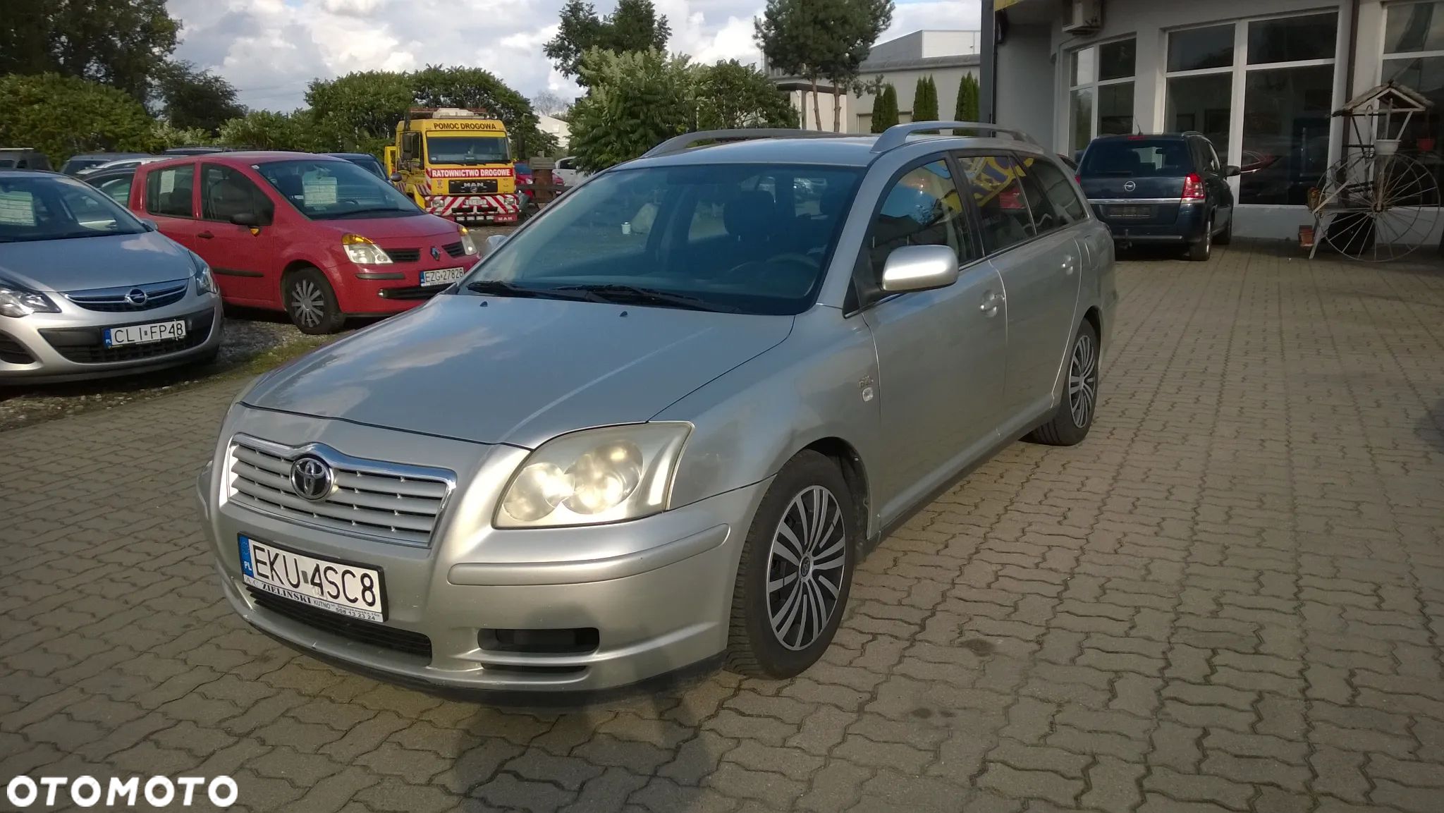 Toyota Avensis 2.0 D-4D Combi - 1