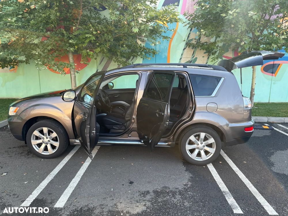 Mitsubishi Outlander 2.2 DI-D 4WD Intense - 5