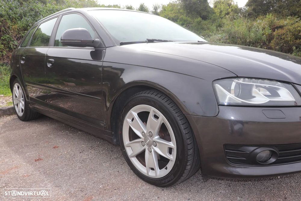Audi A3 Sportback 1.6 TDI DPF Ambition - 4