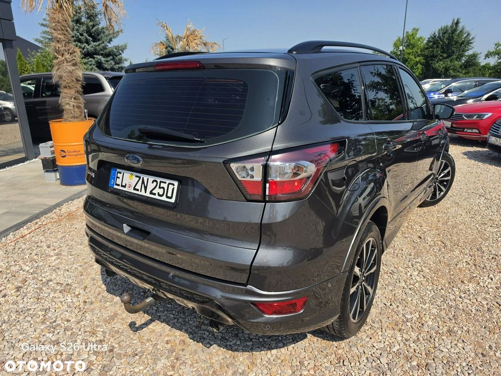 Ford Kuga 1.5 EcoBoost 2x4 ST-Line - 22