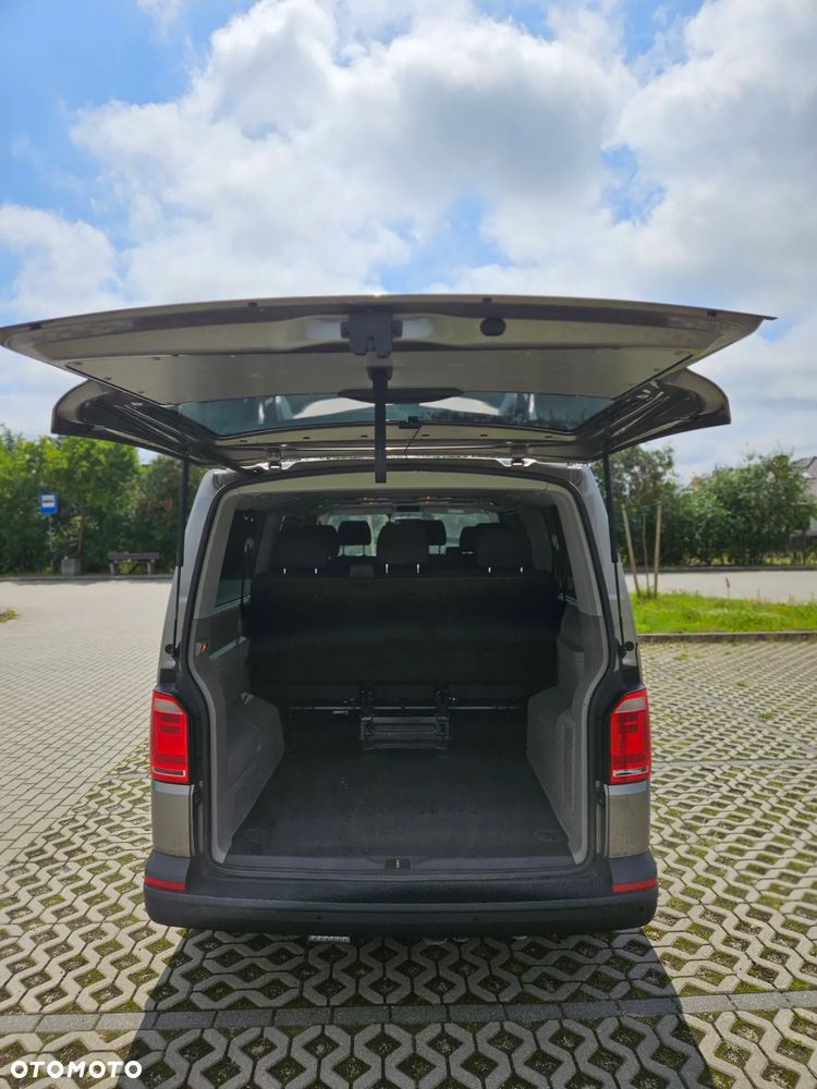 Volkswagen Caravelle 2.0 TDI L2 Comfortline - 11