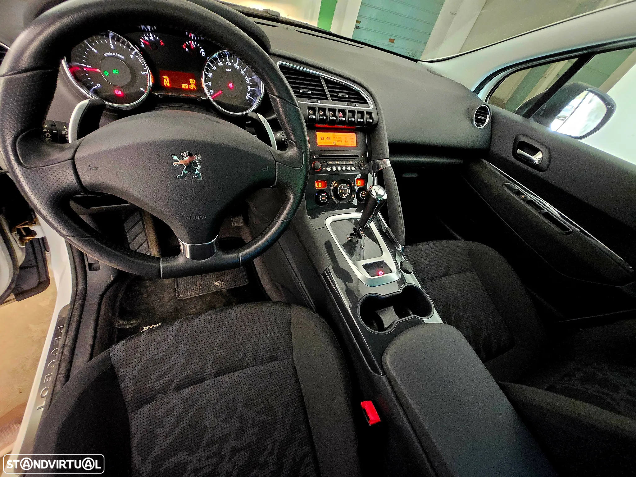Peugeot 3008 1.6 e-HDi Allure 2-Tronic 110g - 14