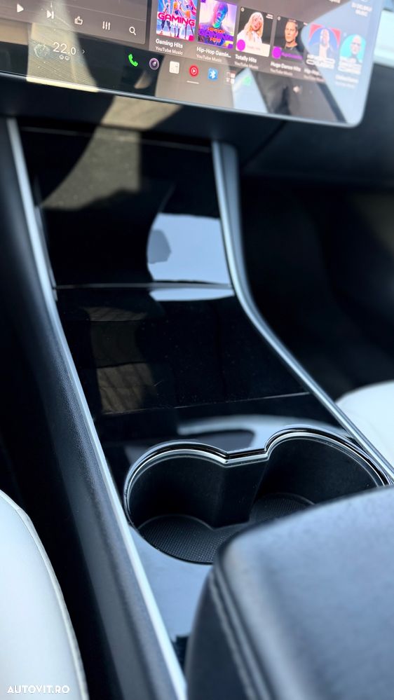 Tesla Model 3 - 13