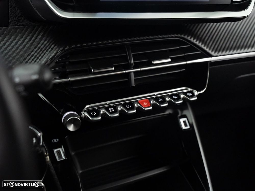 Peugeot 2008 1.2 PureTech Active Pack - 24