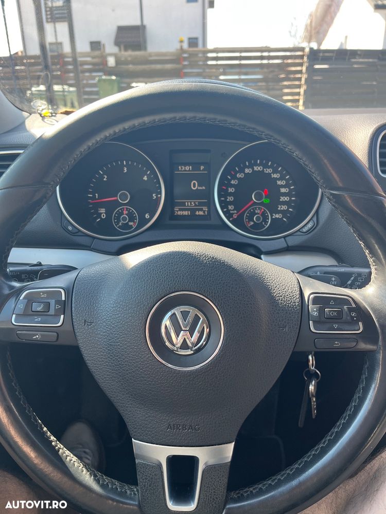 Volkswagen Golf 1.6 TDI DPF BlueMotion Technology DSG Comfortline - 2