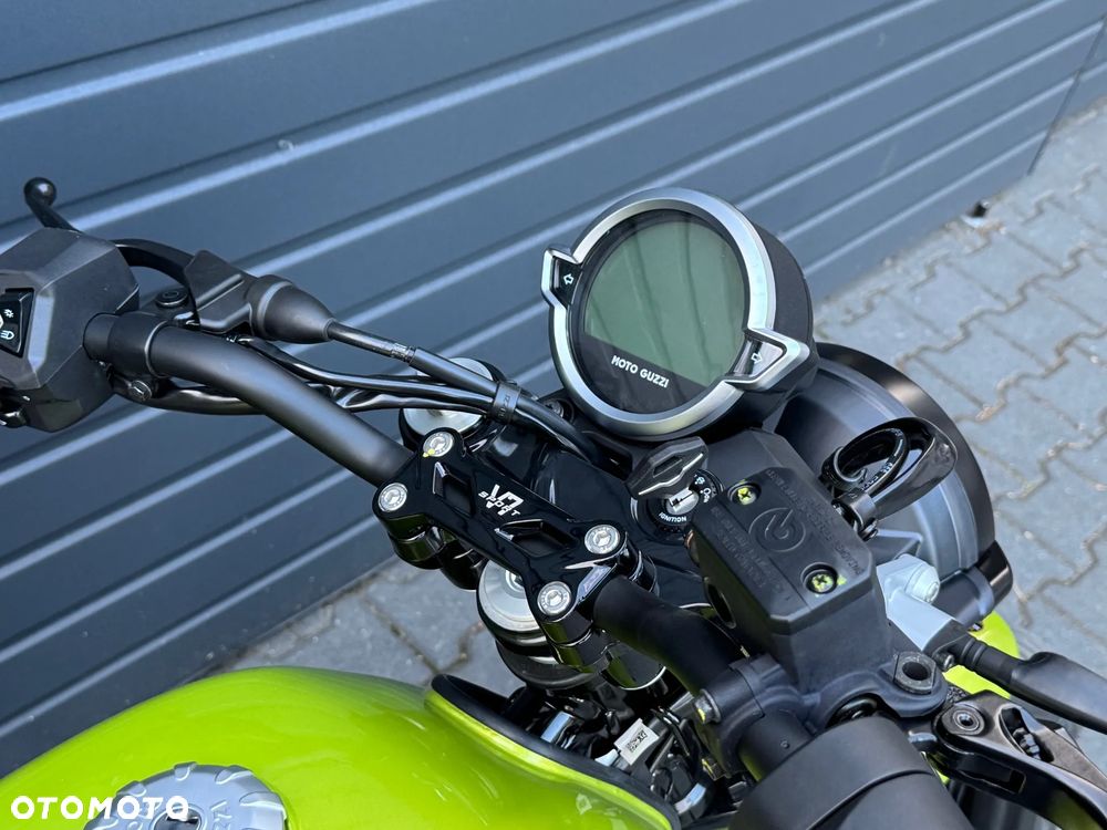 Moto Guzzi V7 - 5