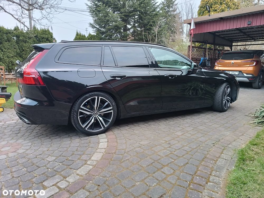Volvo V60 D3 R-Design - 3