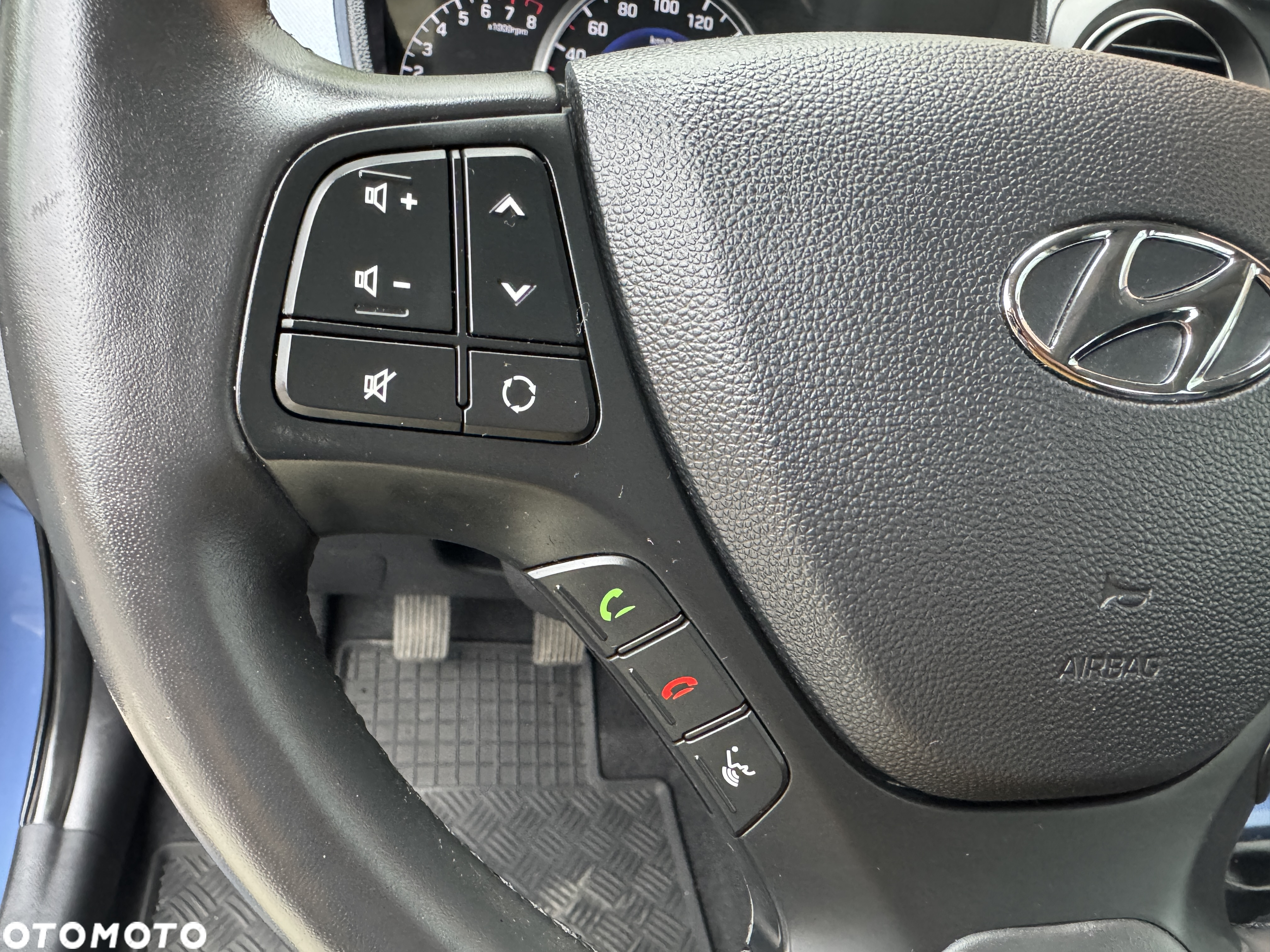 Hyundai i10 1.2 YES - 16