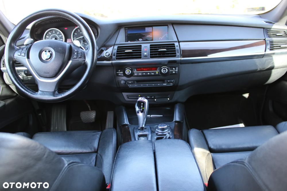 BMW X6 xDrive35i Edition Exclusive - 24