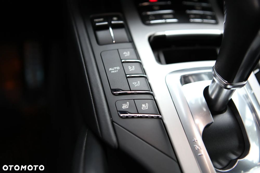 Porsche Cayenne S - 22