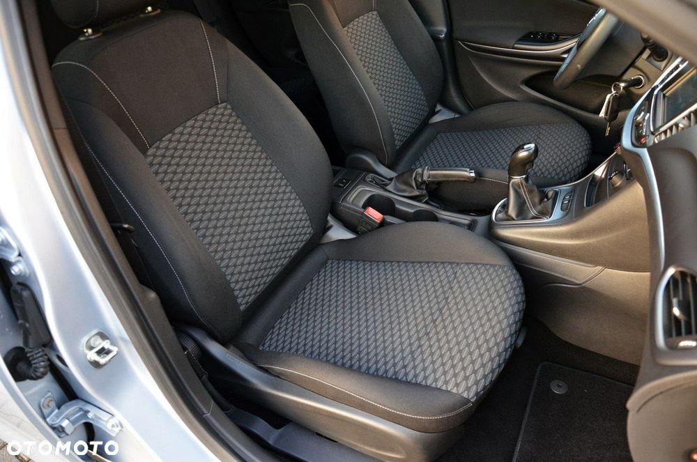 Opel Astra 1.6 CDTI Sports Tourer Active - 36