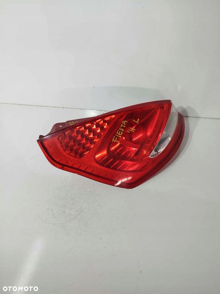 LAMPA LEWA TYLNA FORD FIESTA MK7 08-17 - 2