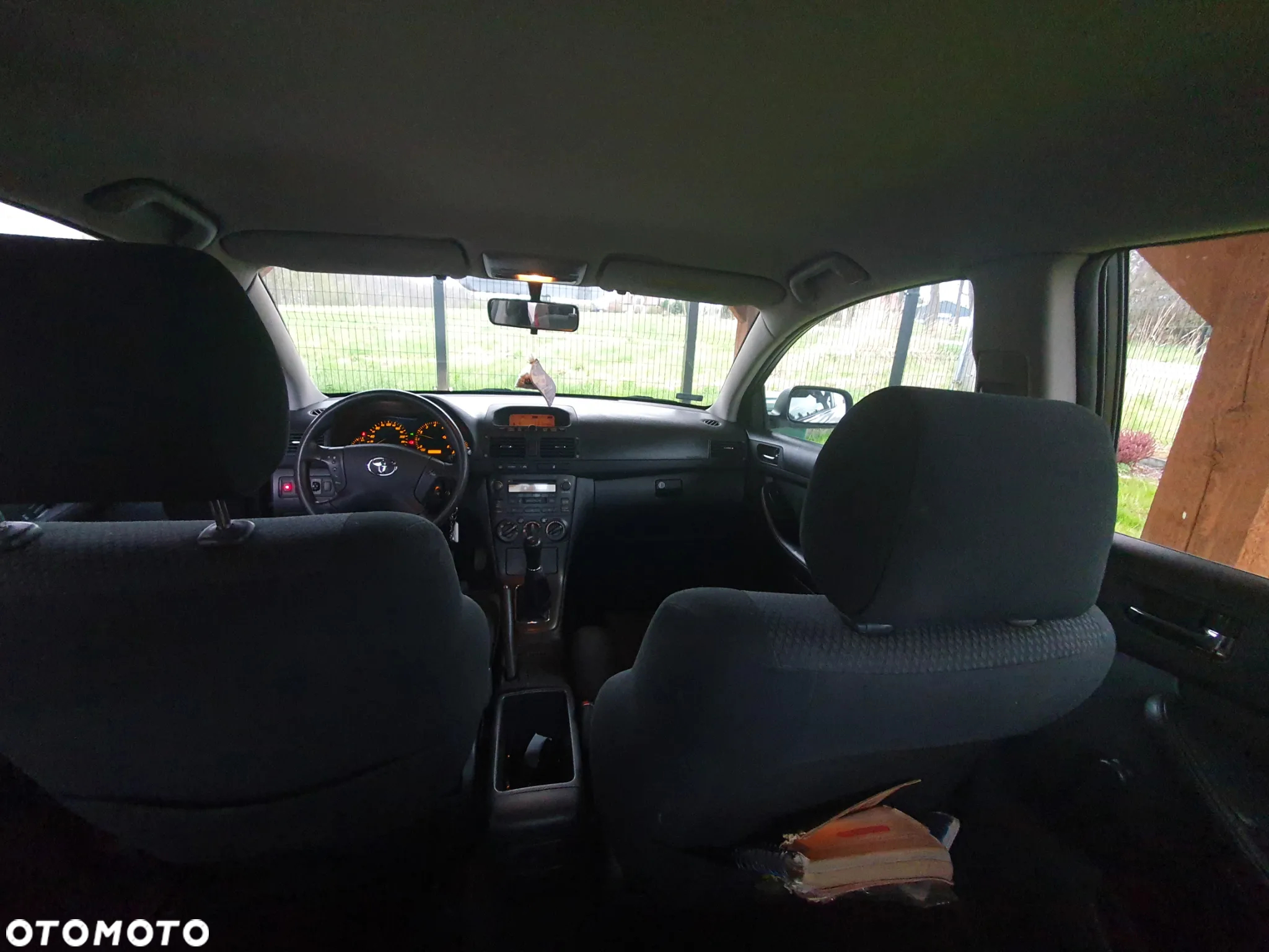 Toyota Avensis 1.6 VVT-i Terra - 7