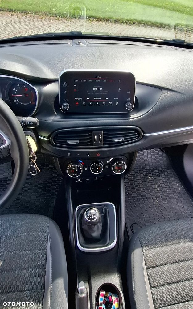 Fiat Tipo 1.4 16V Lounge EU6d - 12