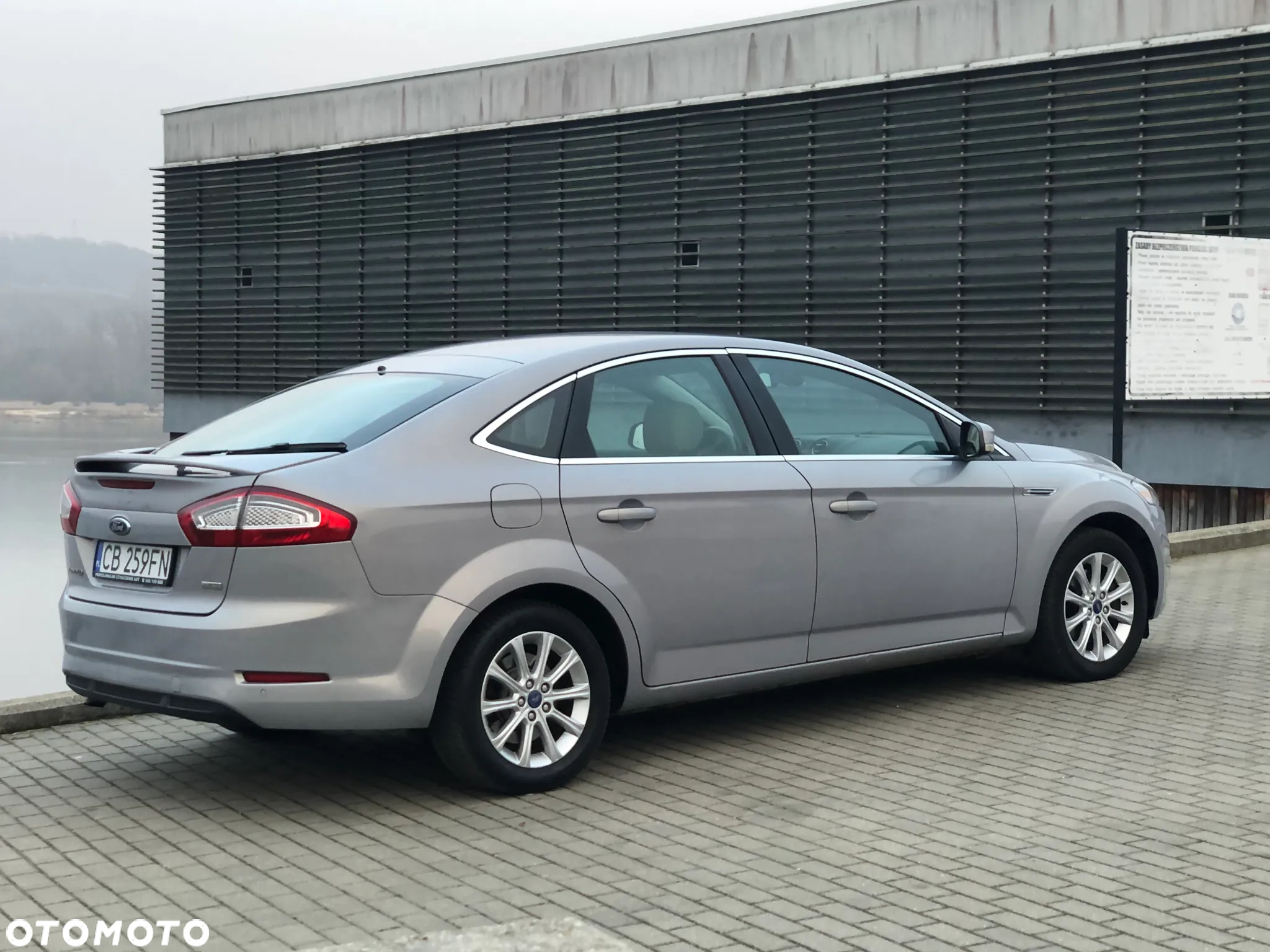 Ford Mondeo - 21