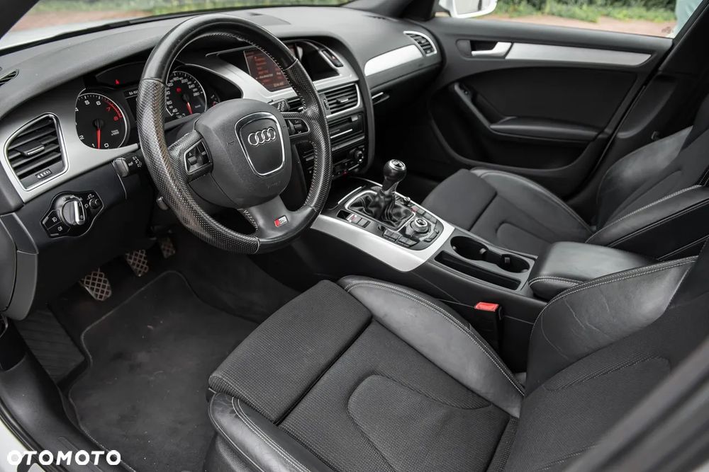 Audi A4 Avant 2.0 TFSI S line Sportpaket - 15
