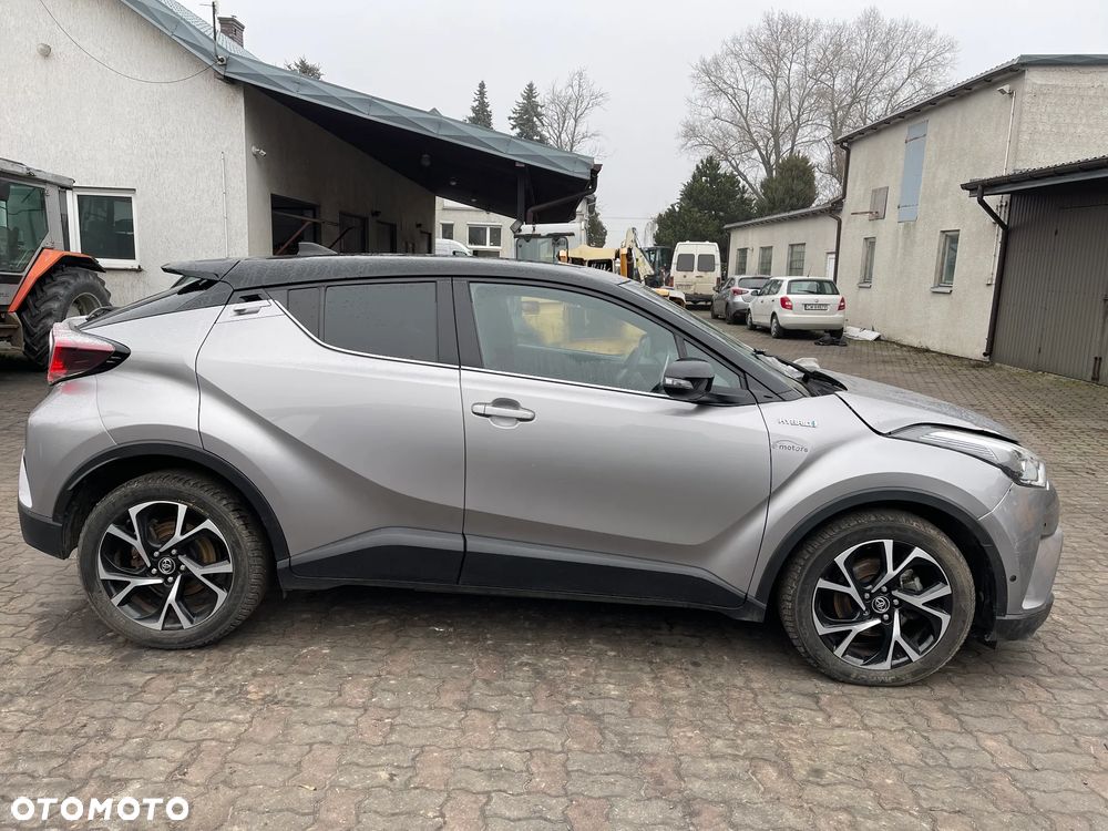 Toyota C-HR 1.8 Hybrid Selection - 2
