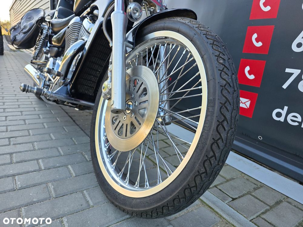Suzuki Intruder - 27