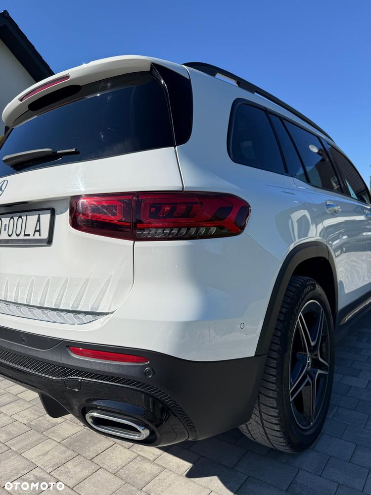 Mercedes-Benz GLB - 10