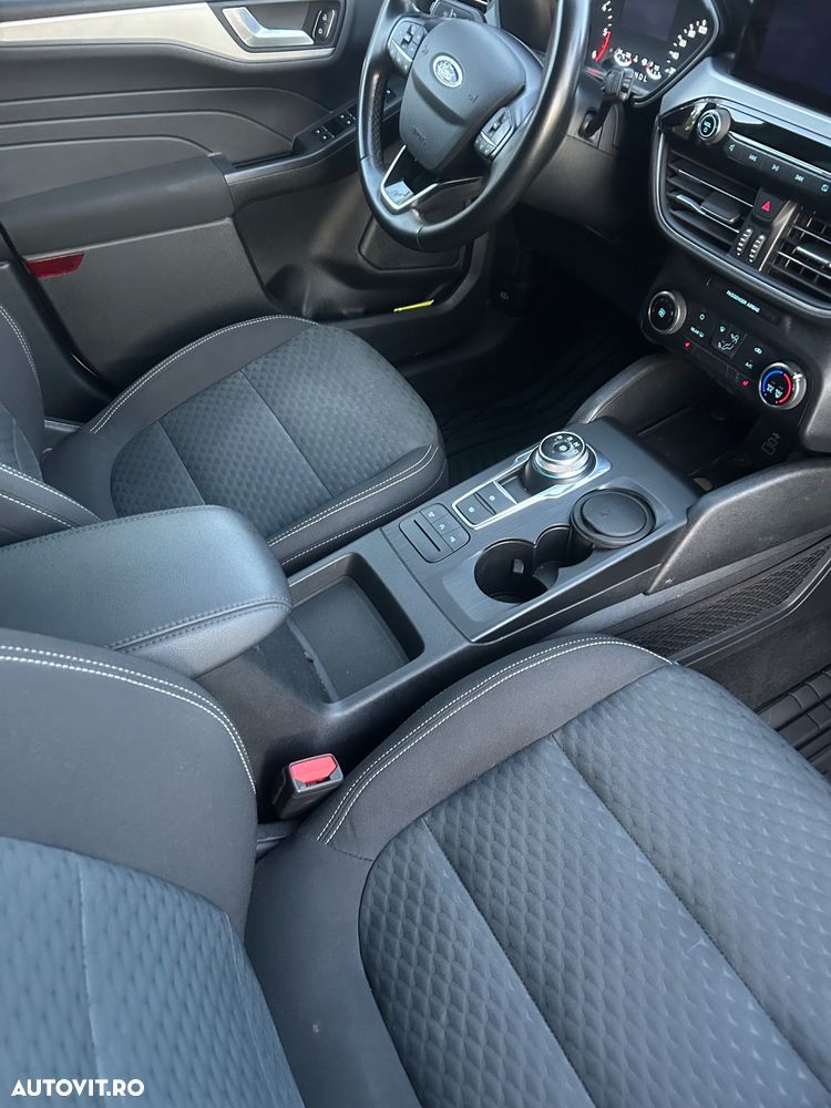 Ford Kuga - 13