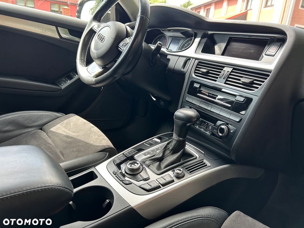 Audi A4 Avant - 32