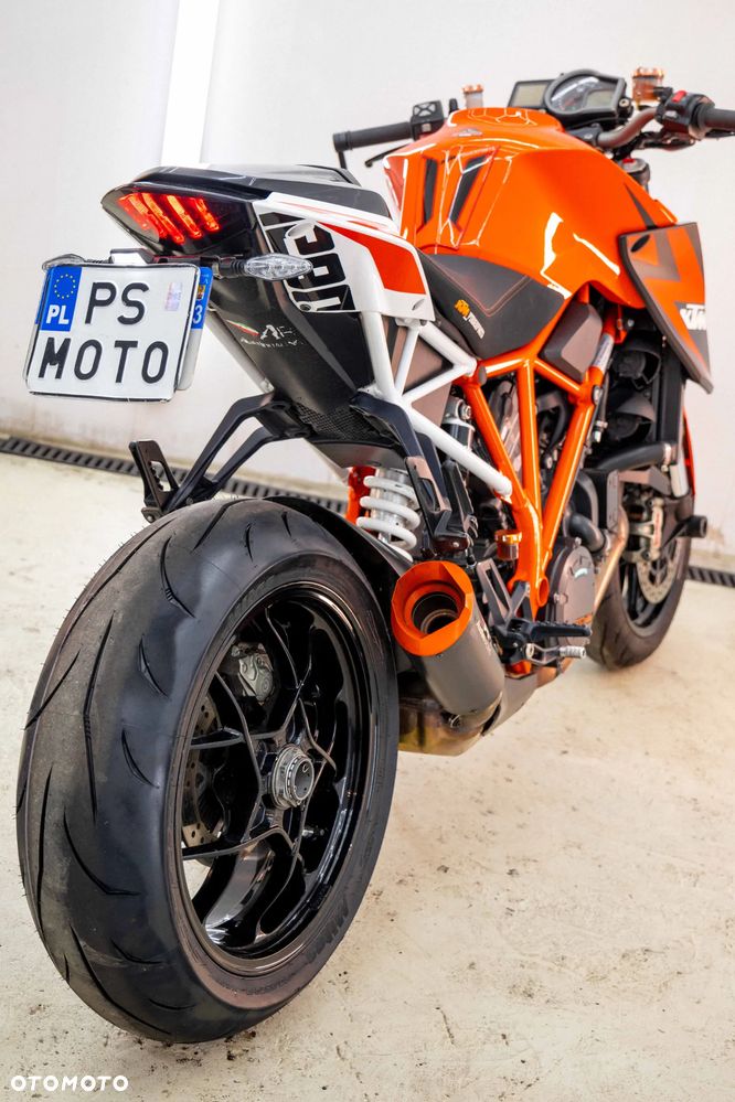 KTM Super Duke - 17