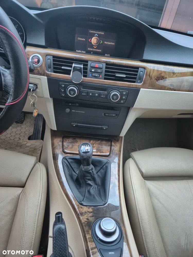 BMW Seria 3 - 15
