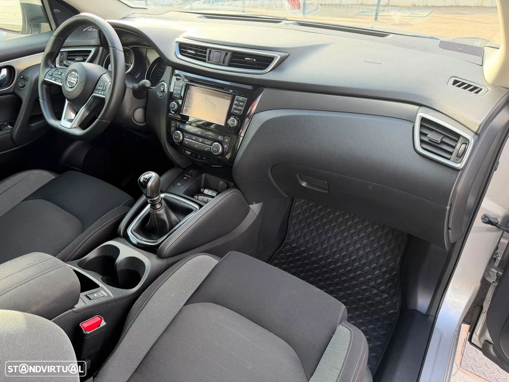 Nissan Qashqai 1.5 dCi N-Connecta - 23