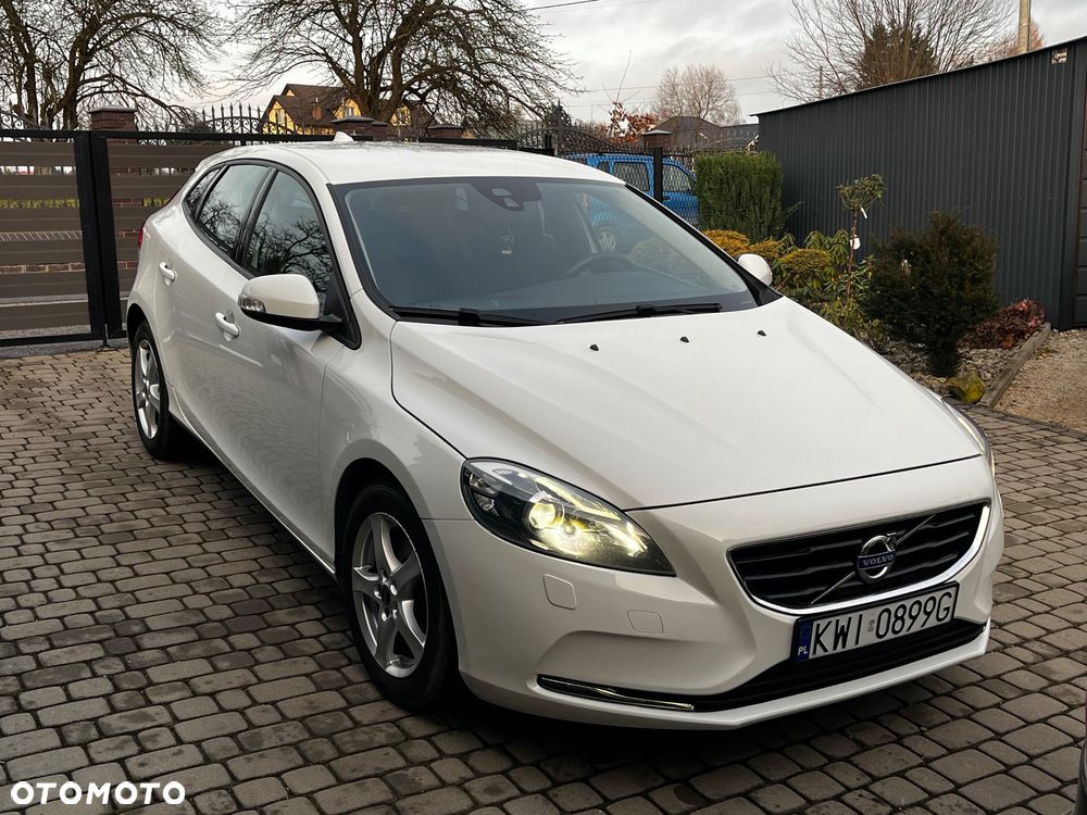 Volvo V40 T2 - 1