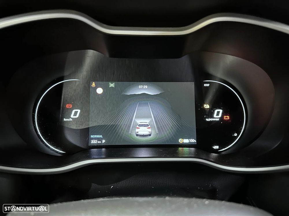 MG ZS Standard Luxury - 39