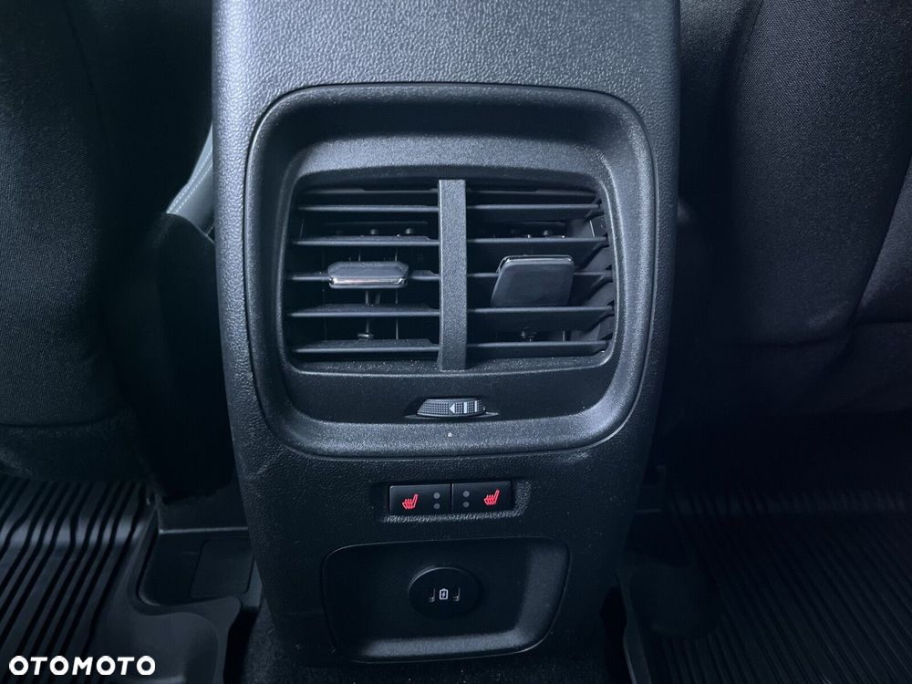 Ford Kuga - 16
